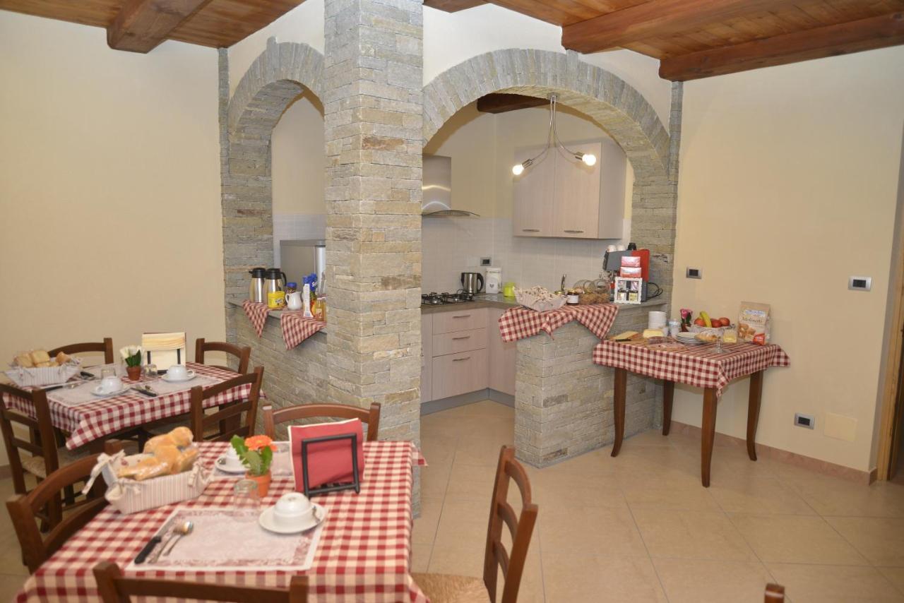 Agriturismo Ai Pruesot Bagnolo Piemonte Exterior photo